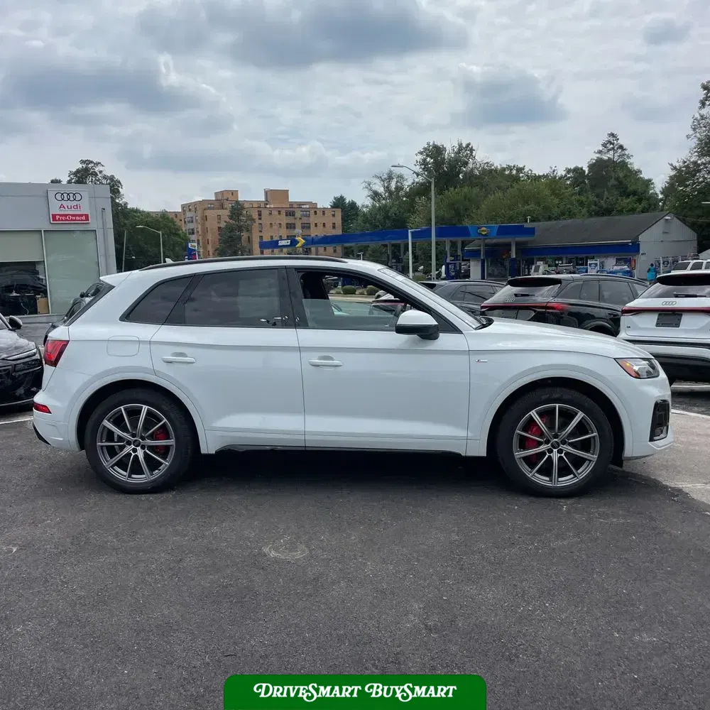 2024 Audi Q5 S-Line Prem+ 55 PHEV