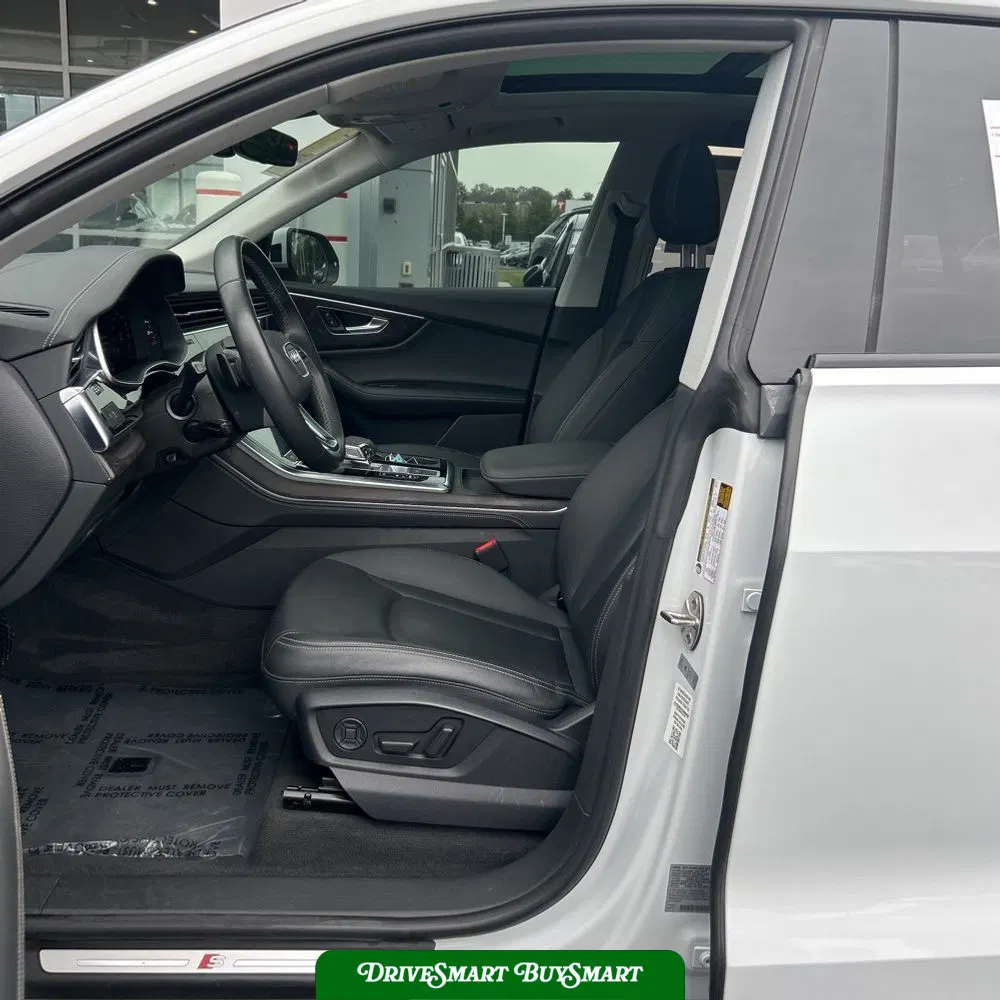 2023 Audi Q8 Premium Plus 55 TFSI 4D SUV 3.0T