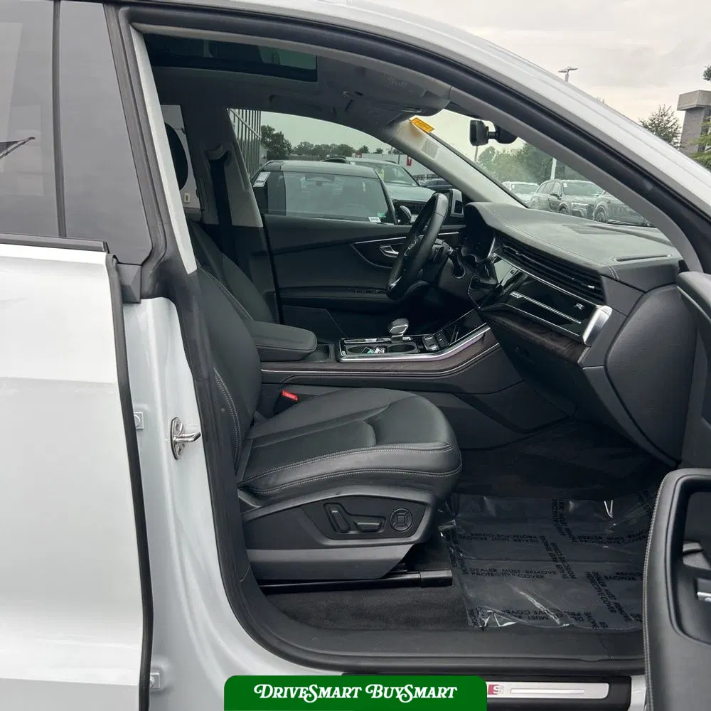2023 Audi Q8 Premium Plus 55 TFSI 4D SUV 3.0T