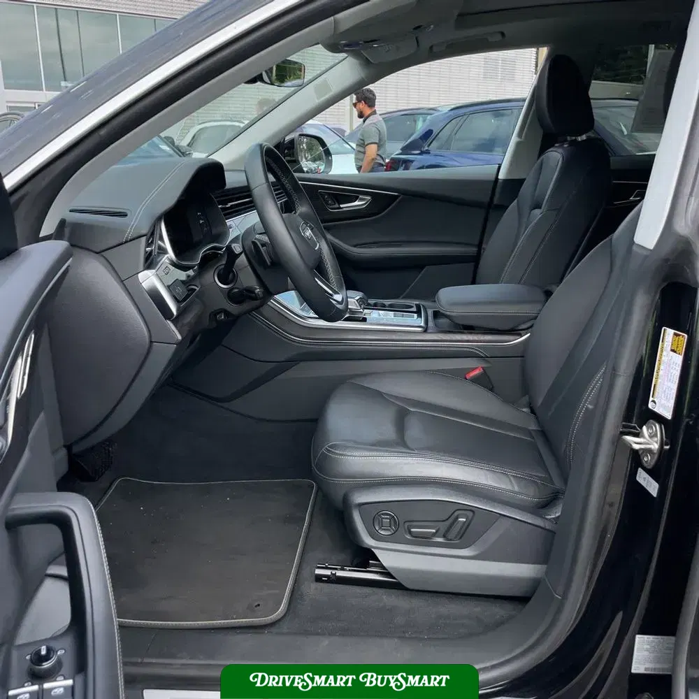 2023 Audi Q8 Premium Plus 55 TFSI