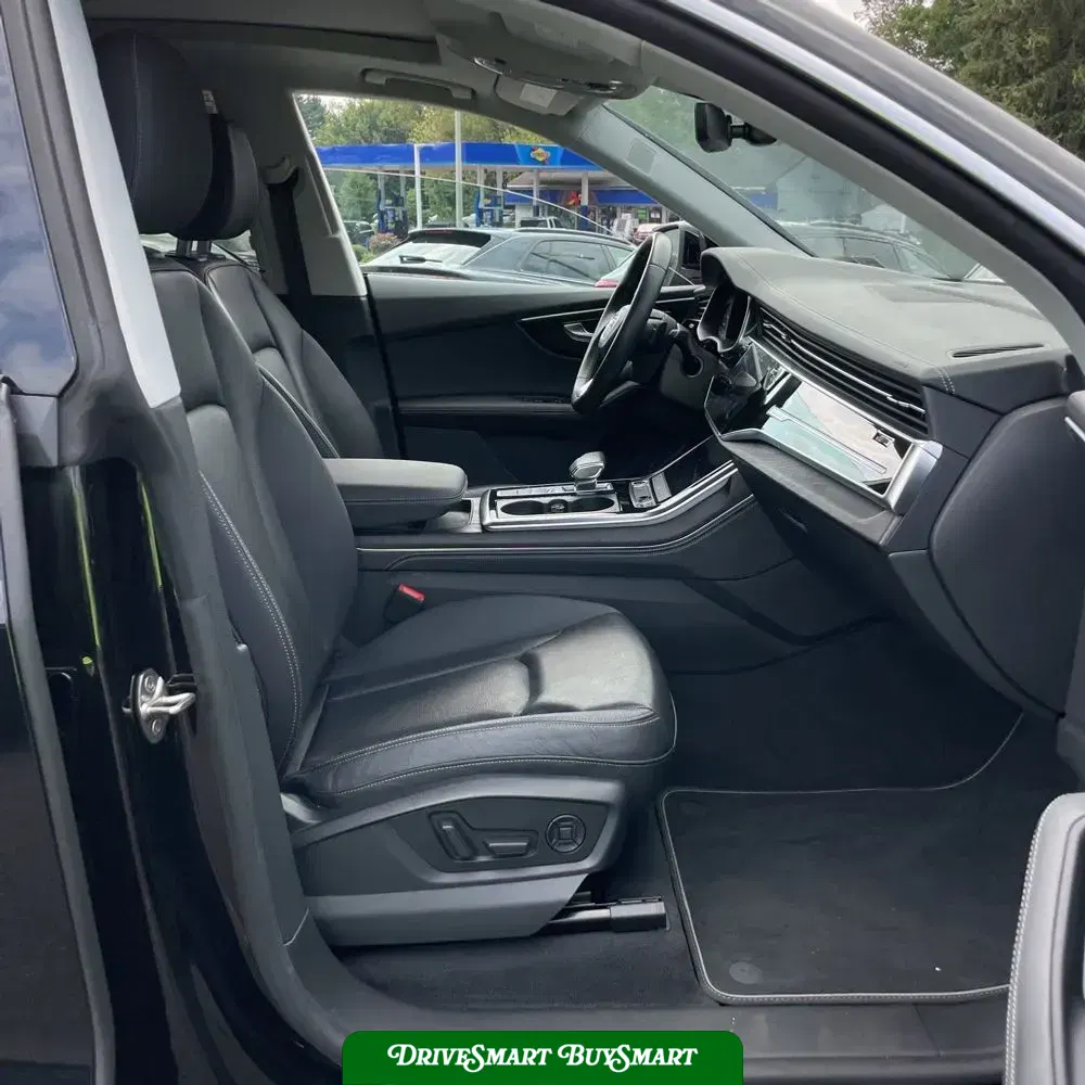 2023 Audi Q8 Premium Plus 55 TFSI