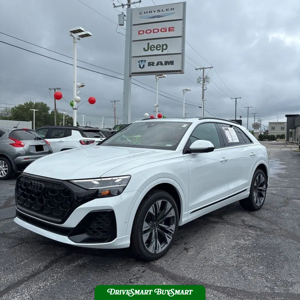 2025 Audi Q8 Premium Plus 55