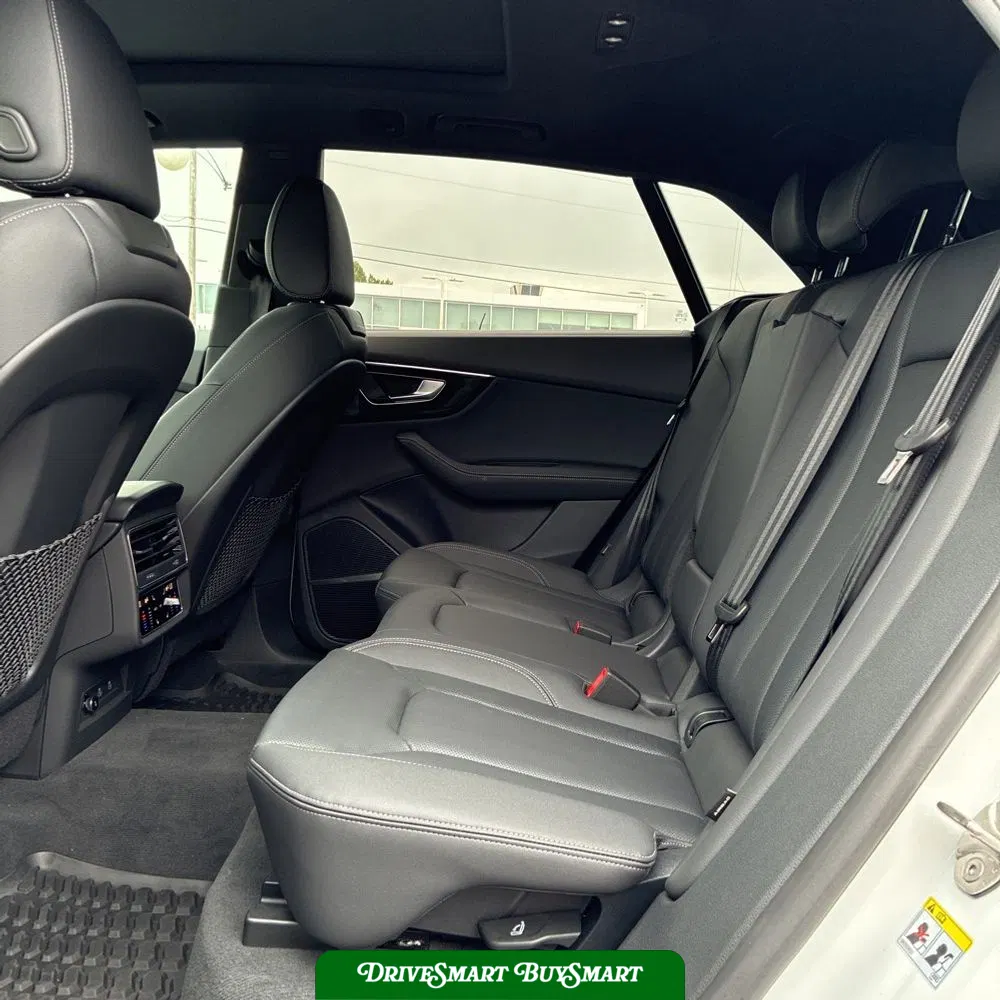 2025 Audi Q8 Premium Plus 55