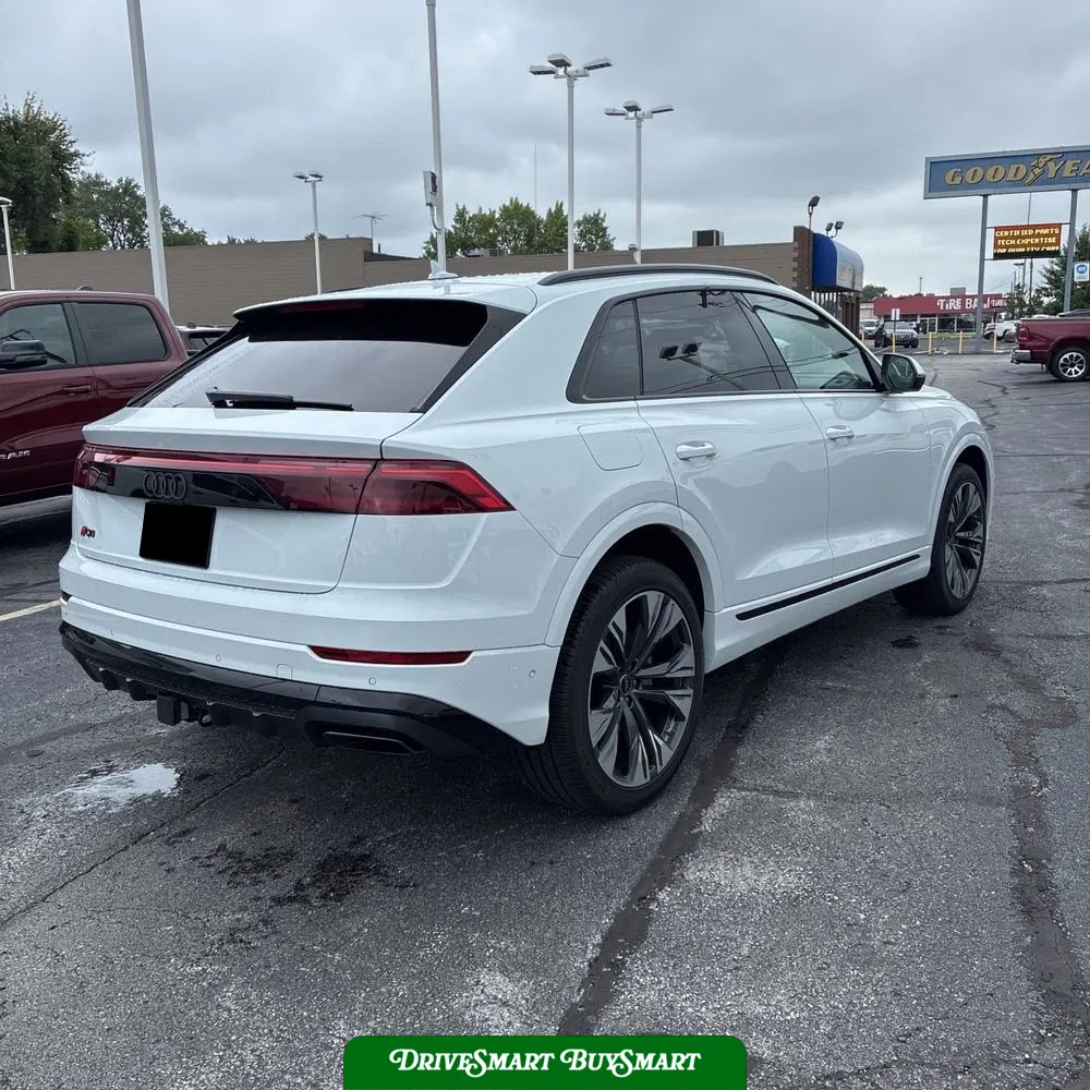 2025 Audi Q8 Premium Plus 55