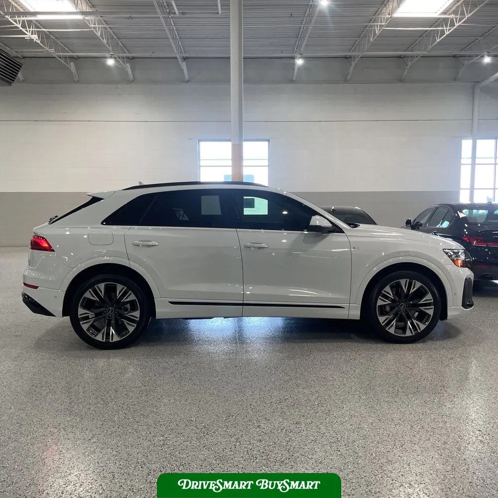 2025 Audi Q8 Prestige 55