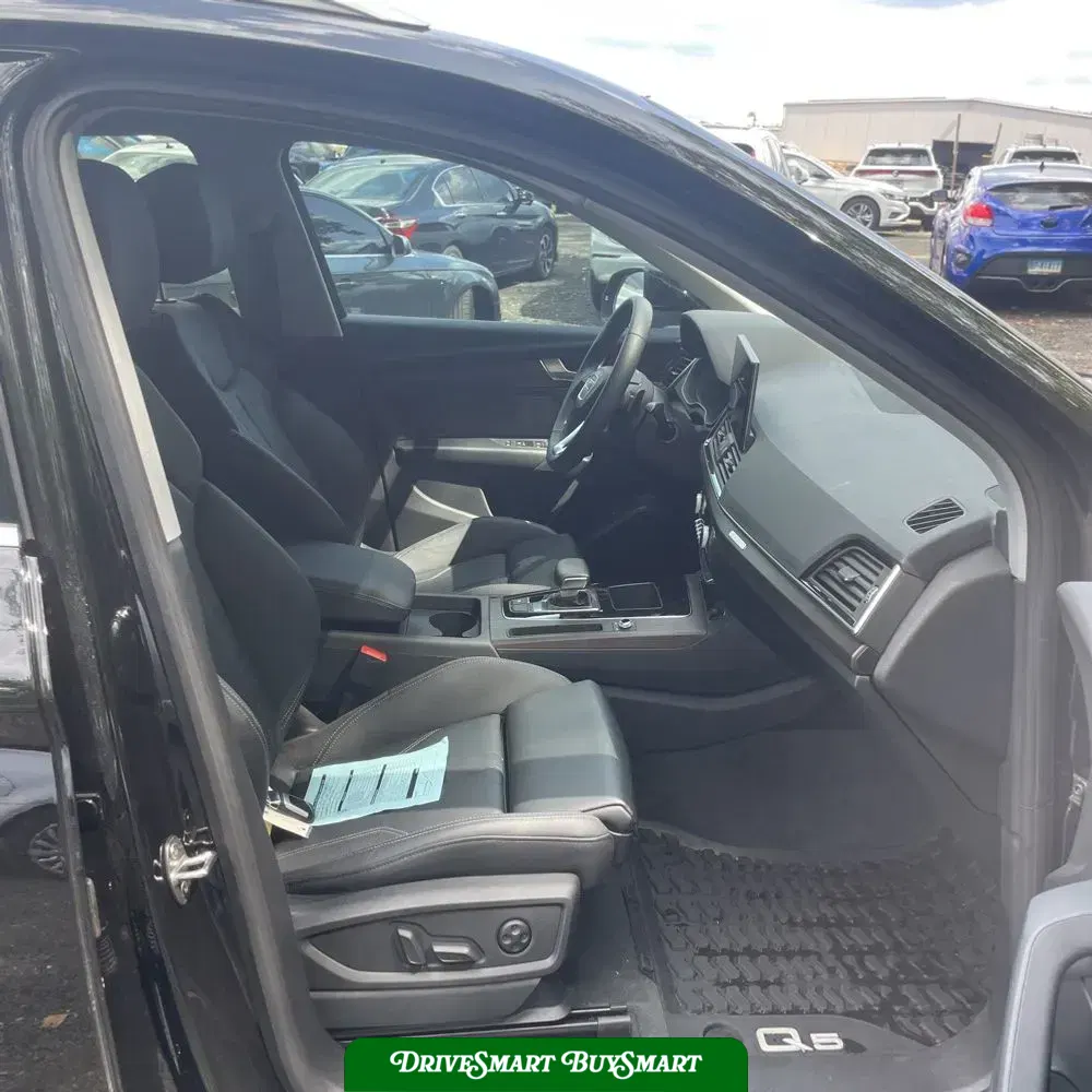2025 Audi Q5 S-Line Prem 55 PHEV