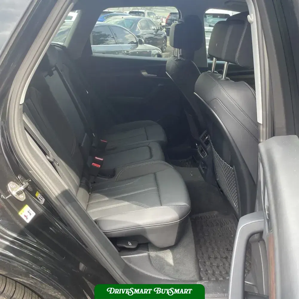 2025 Audi Q5 S-Line Prem 55 PHEV