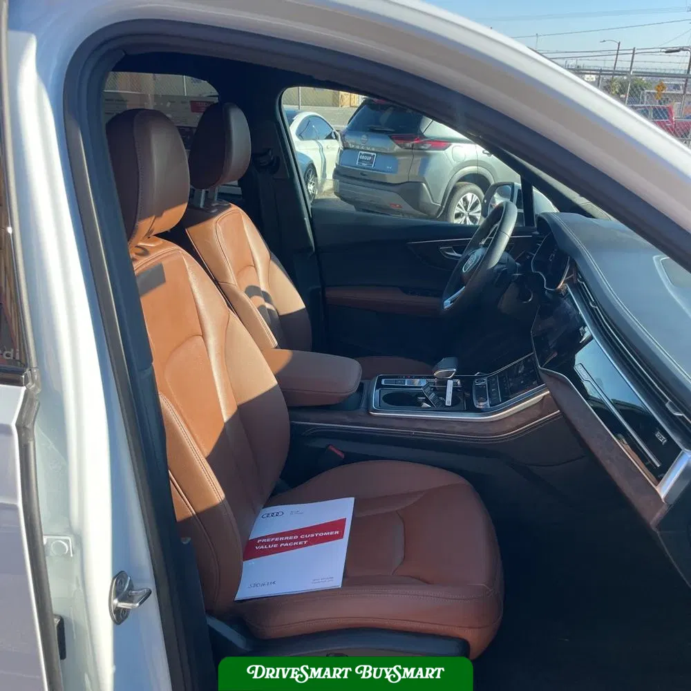 2025 Audi Q7 Premium Plus 45