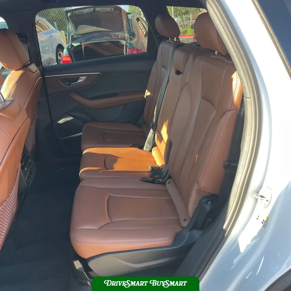 2025 Audi Q7 Premium Plus 45