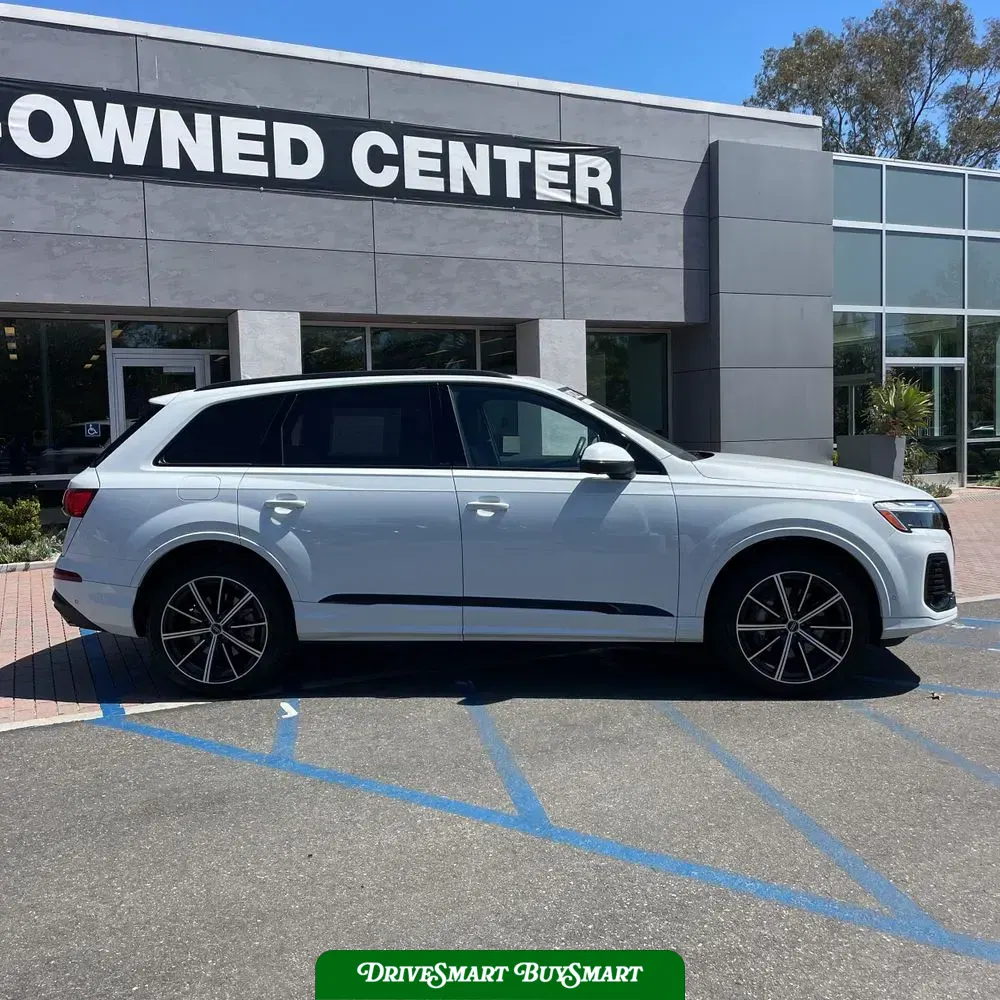 2025 Audi Q7 Premium Plus 45