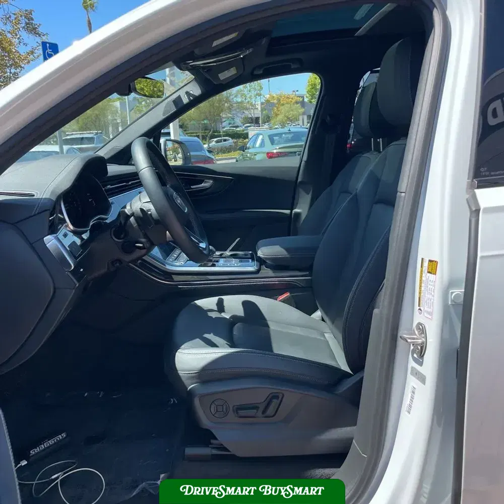 2025 Audi Q7 Premium Plus 45