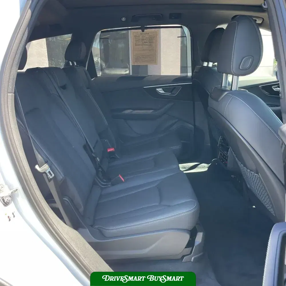 2025 Audi Q7 Premium Plus 45