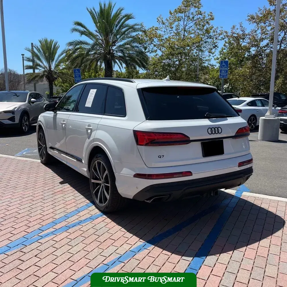 2025 Audi Q7 Premium Plus 45