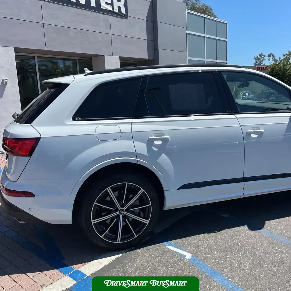 2025 Audi Q7 Premium Plus 45
