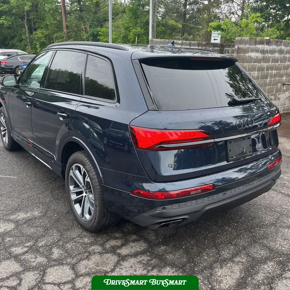 2025 Audi Q7 Premium Plus 45