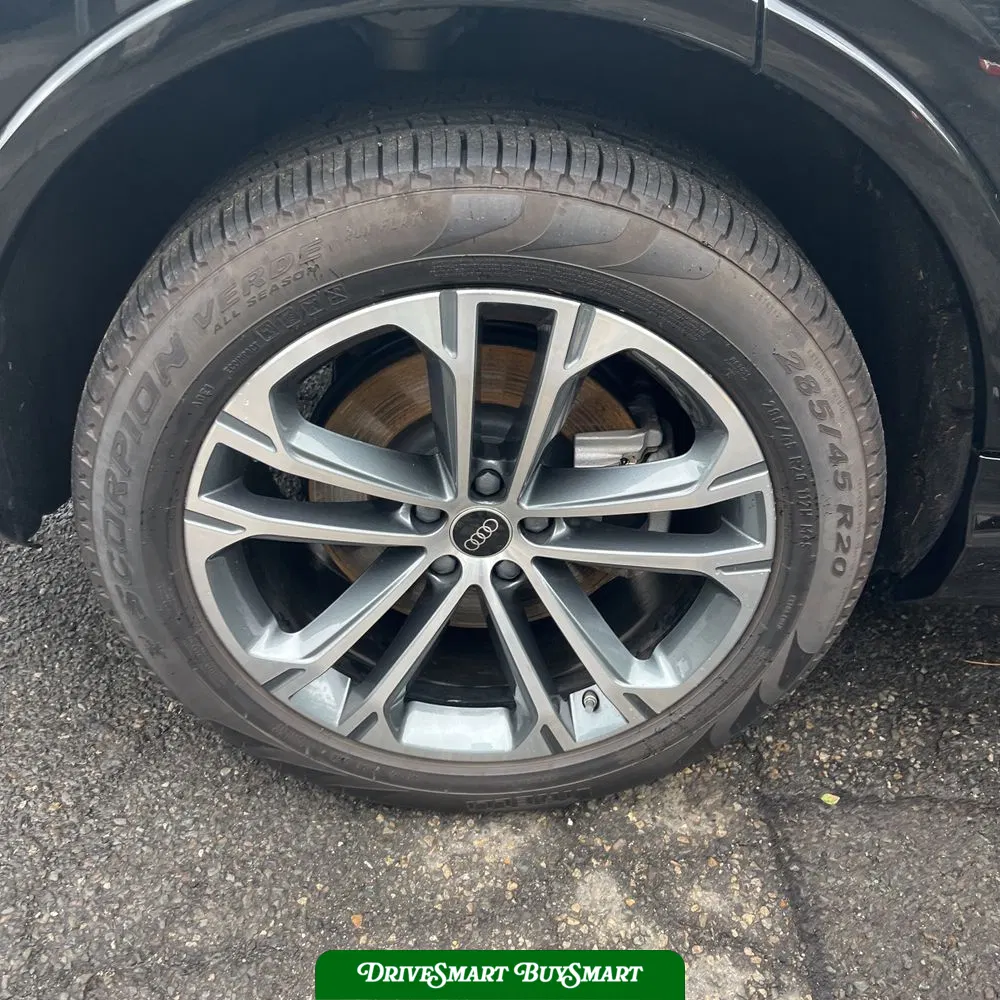2025 Audi Q7 Premium Plus 45