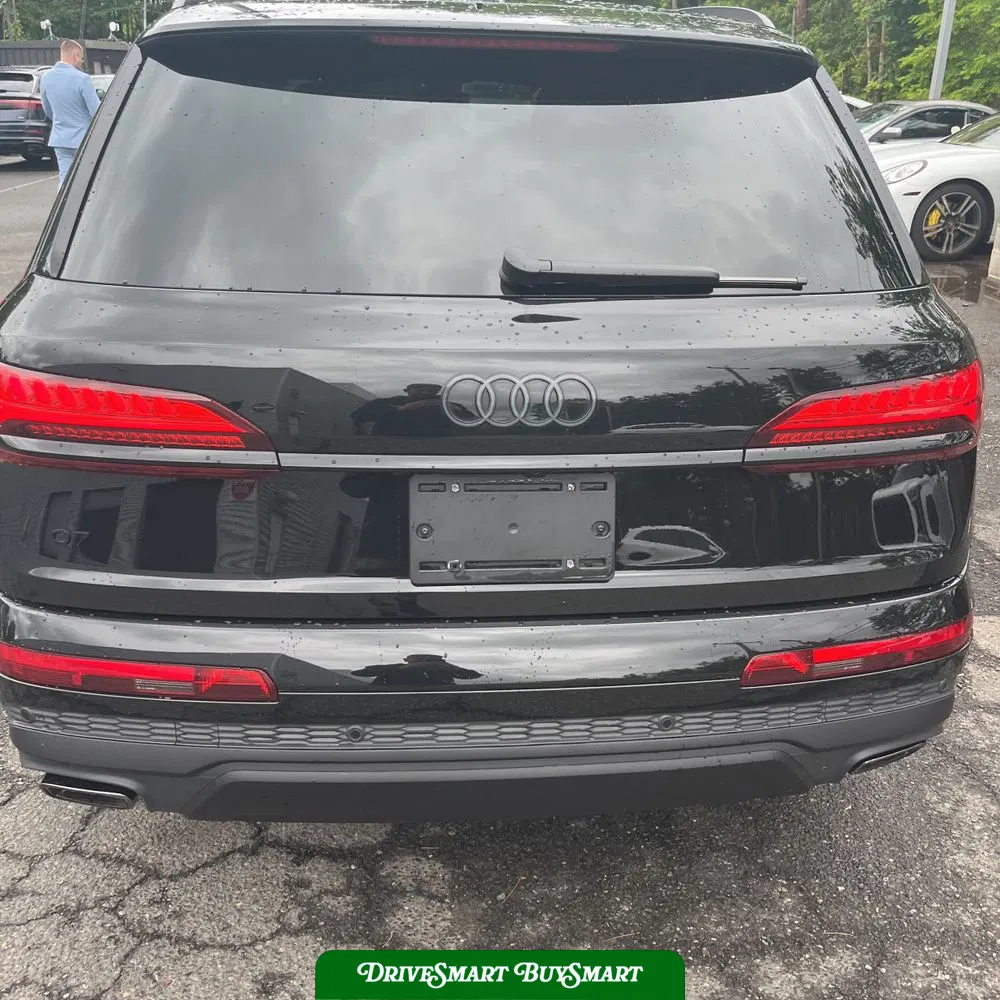 2025 Audi Q7 Premium Plus 45