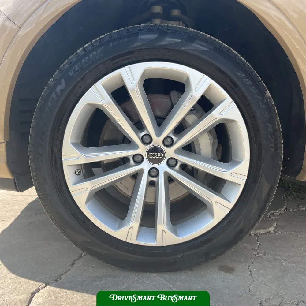 2025 Audi Q7 Premium Plus 55