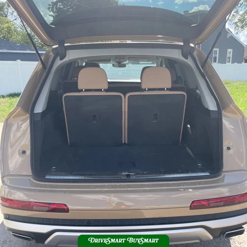 2025 Audi Q7 Premium Plus 55