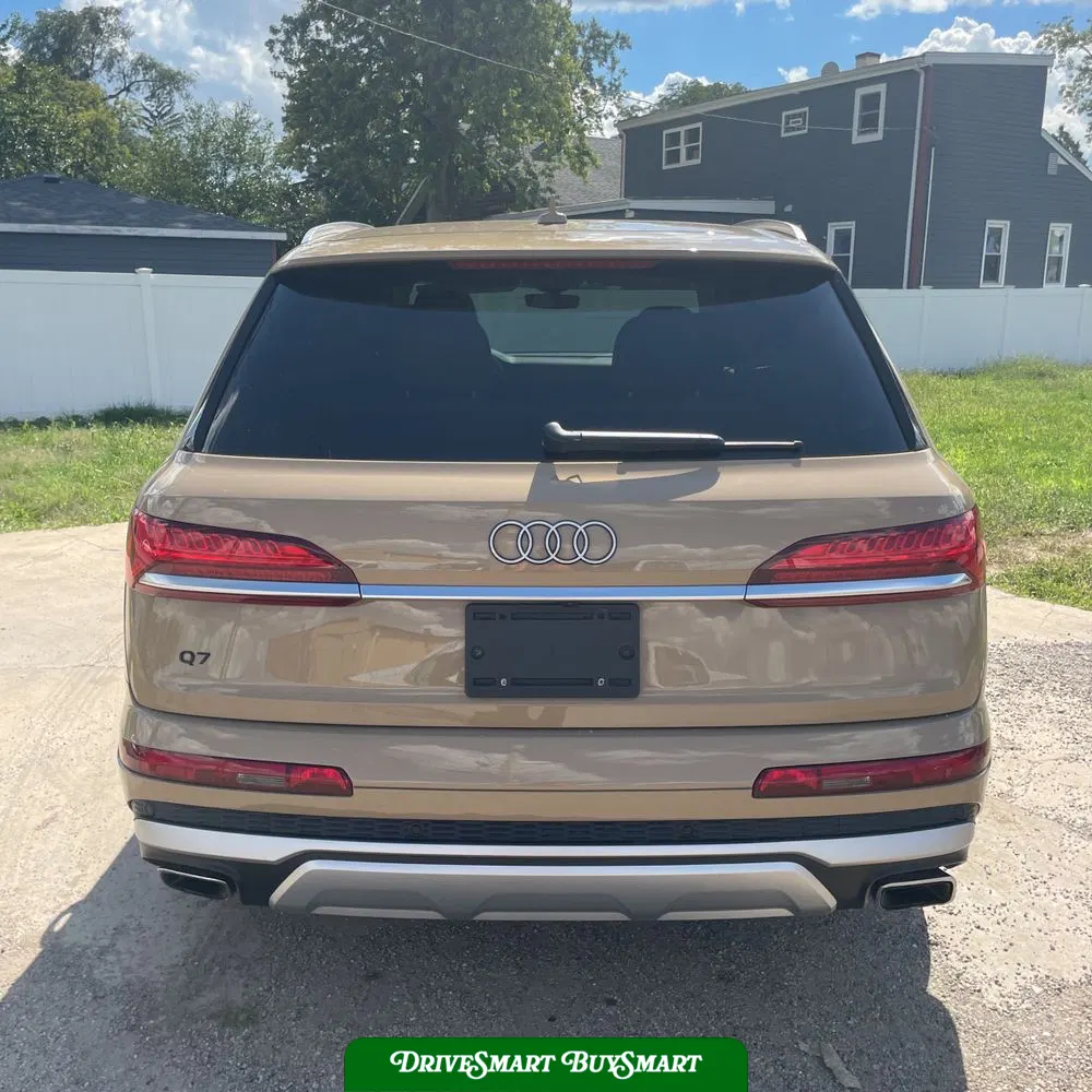 2025 Audi Q7 Premium Plus 55