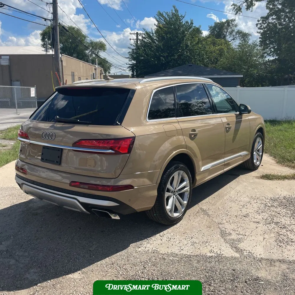 2025 Audi Q7 Premium Plus 55
