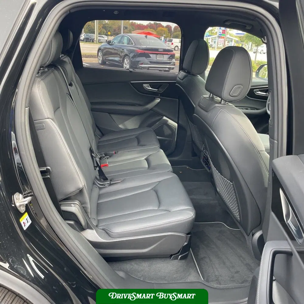 2025 Audi Q7 Premium Plus 55