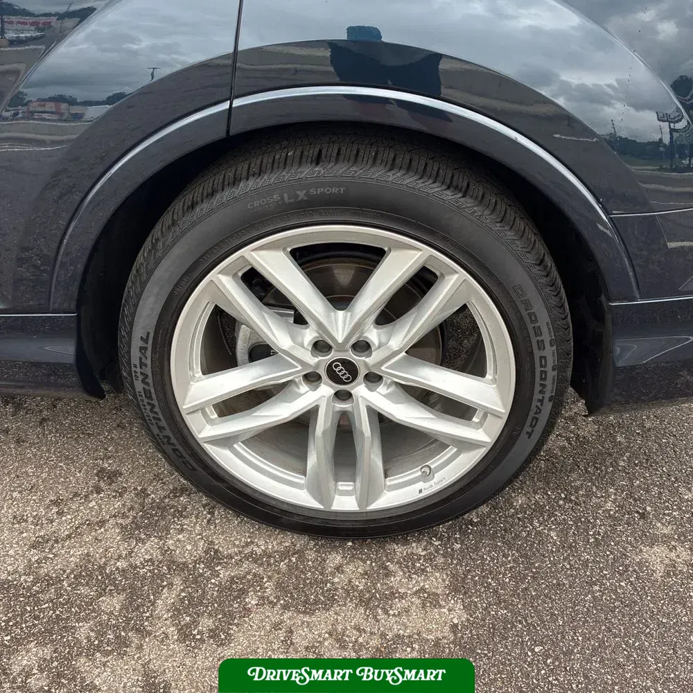2025 Audi Q7 Premium Plus 55