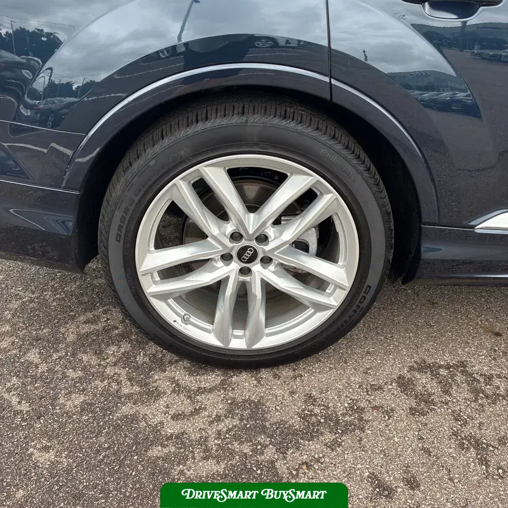 2025 Audi Q7 Premium Plus 55