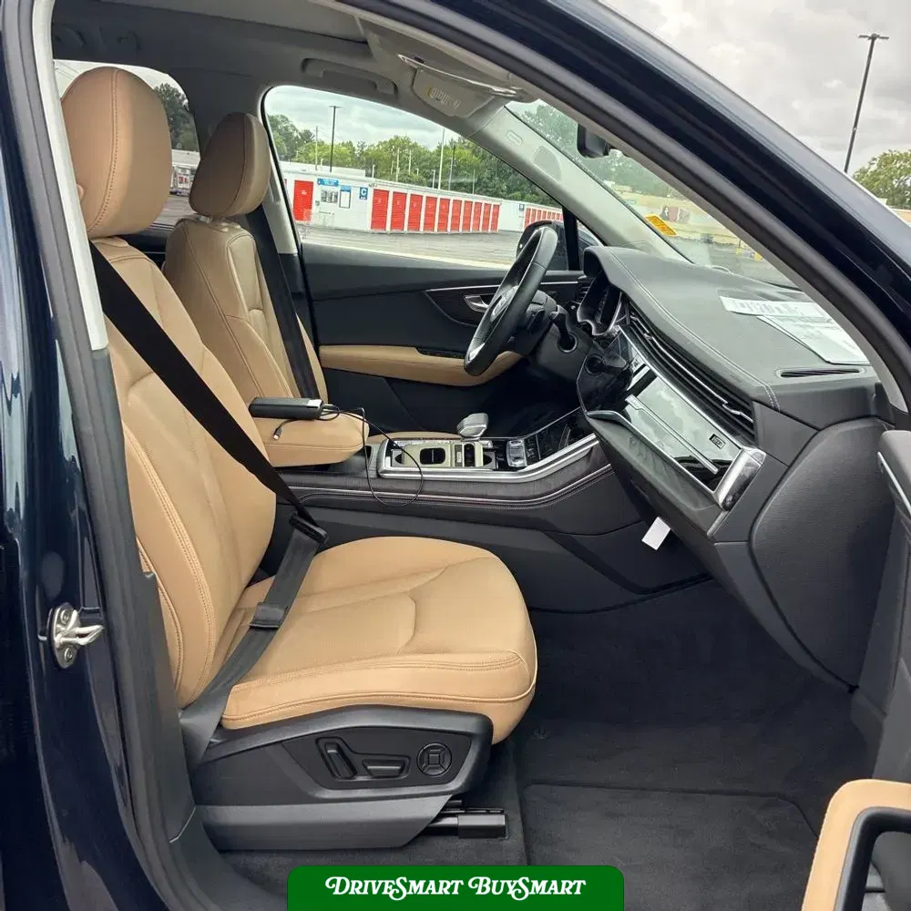 2025 Audi Q7 Premium Plus 55