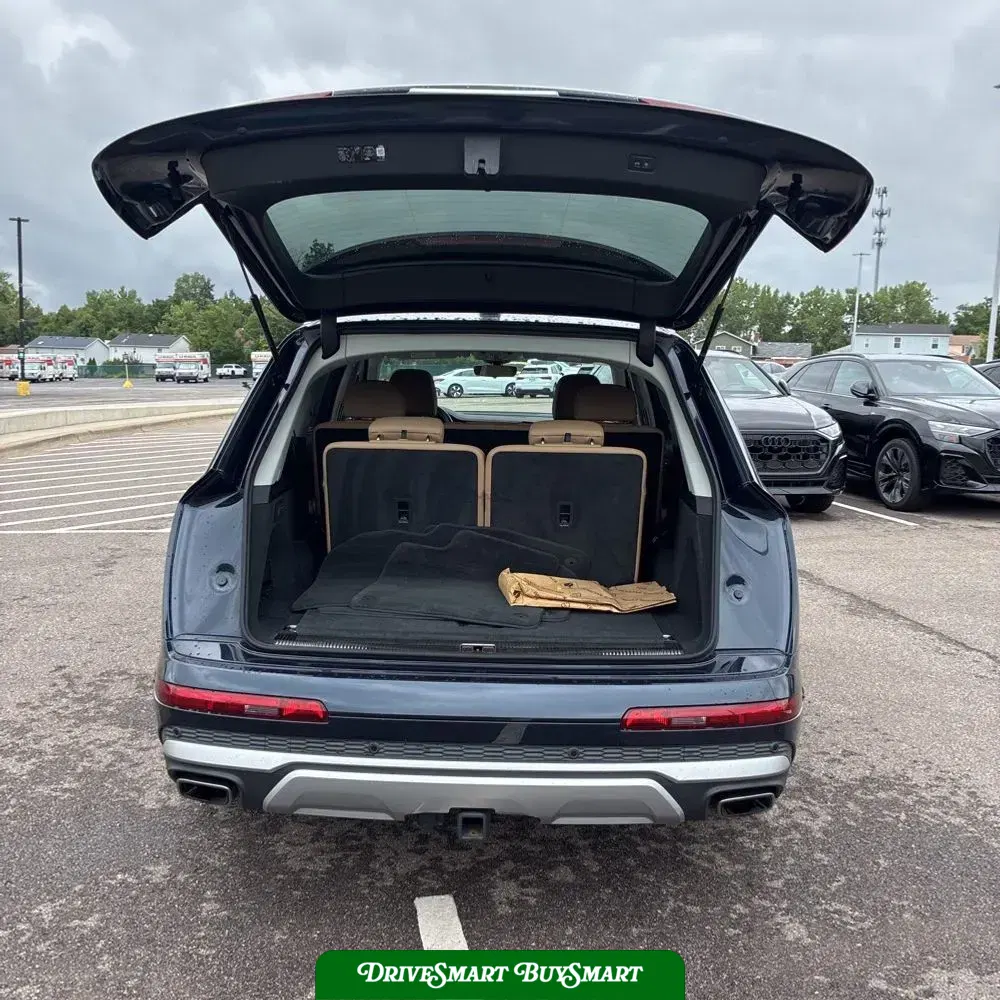 2025 Audi Q7 Premium Plus 55