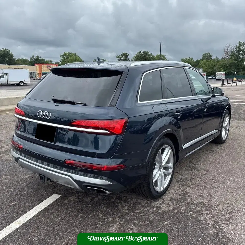2025 Audi Q7 Premium Plus 55