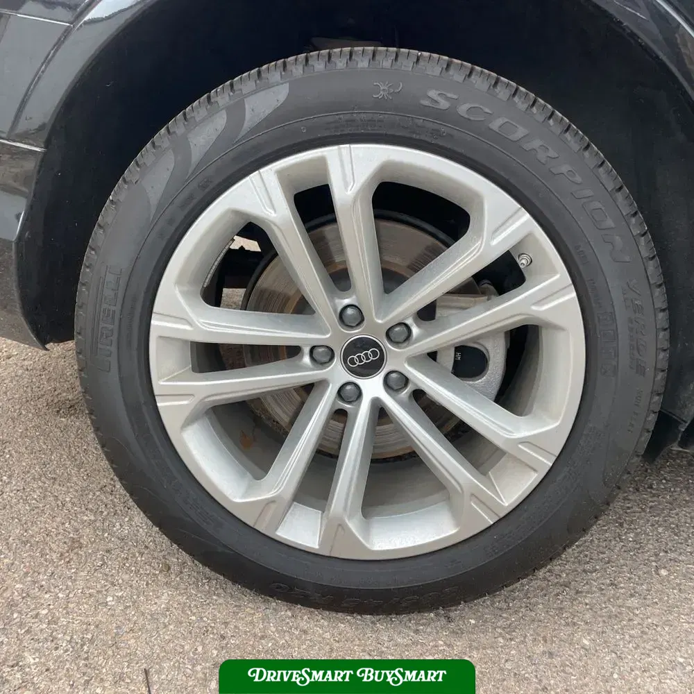 2025 Audi Q7 Premium Plus 55