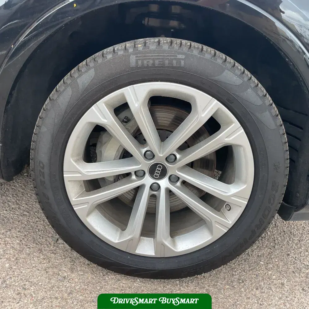 2025 Audi Q7 Premium Plus 55