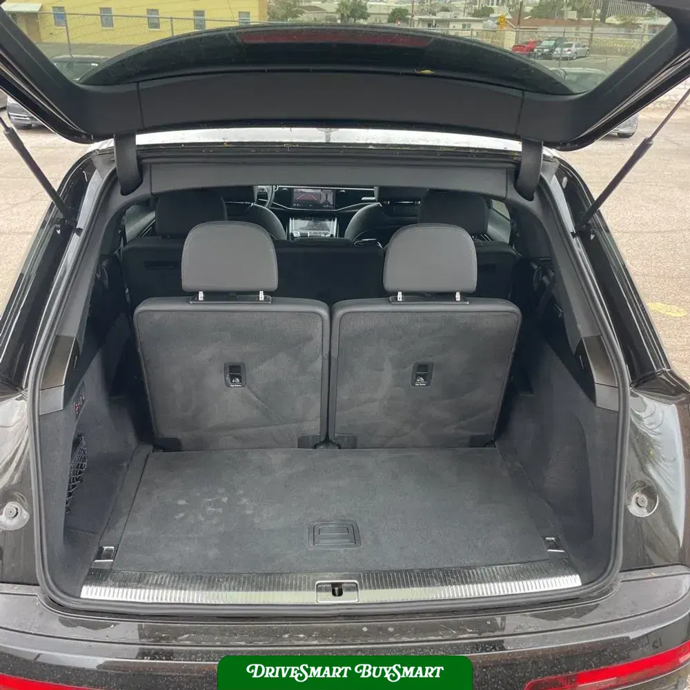 2025 Audi Q7 Premium Plus 55