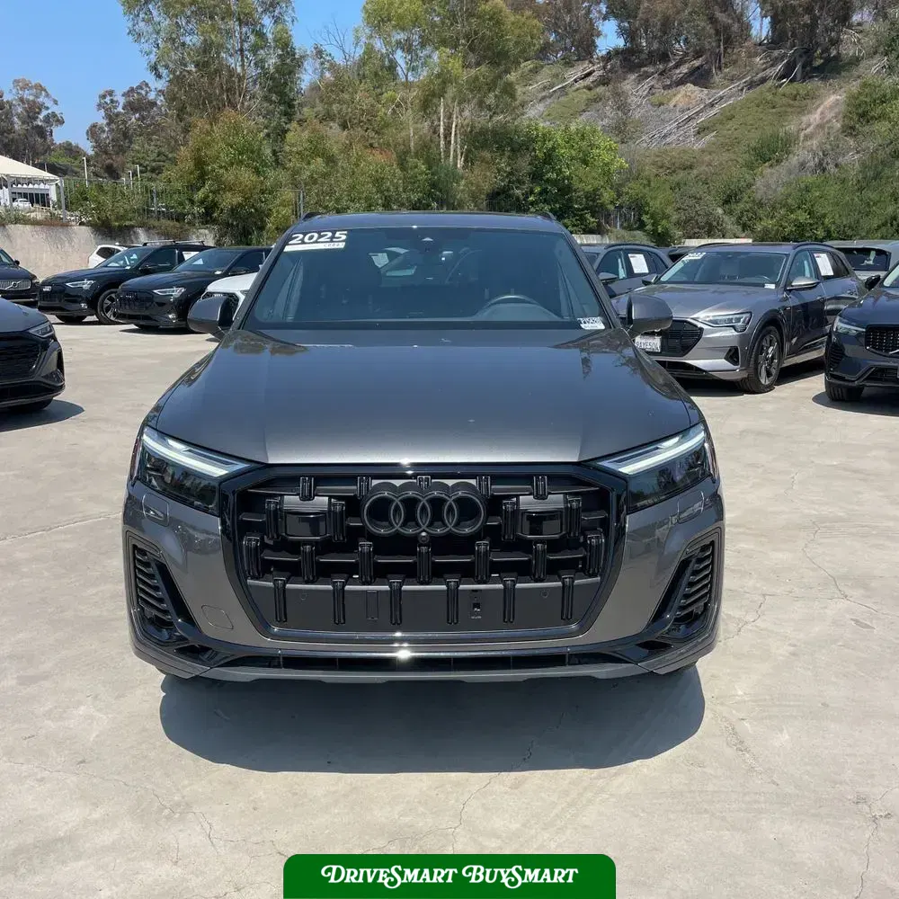 2025 Audi Q7 Premium Plus 55