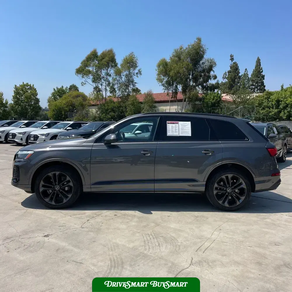 2025 Audi Q7 Premium Plus 55