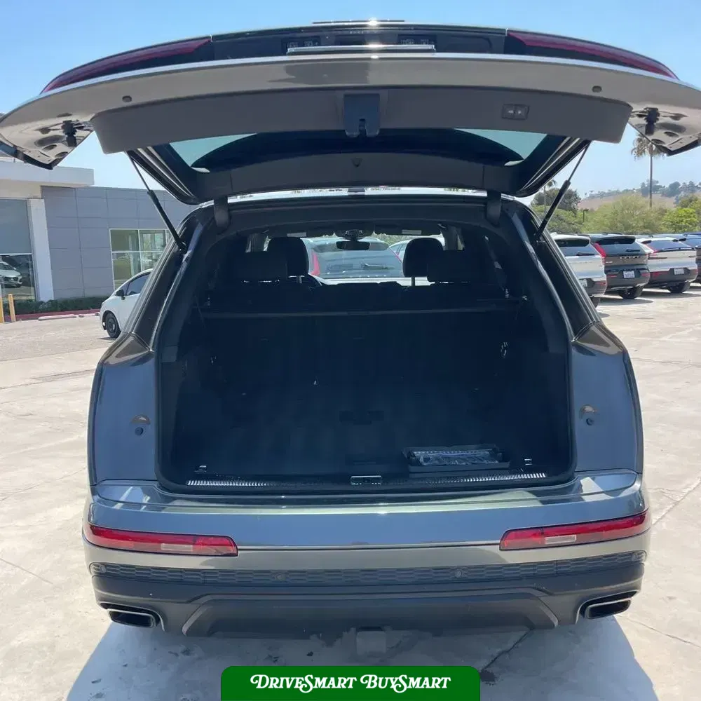 2025 Audi Q7 Premium Plus 55