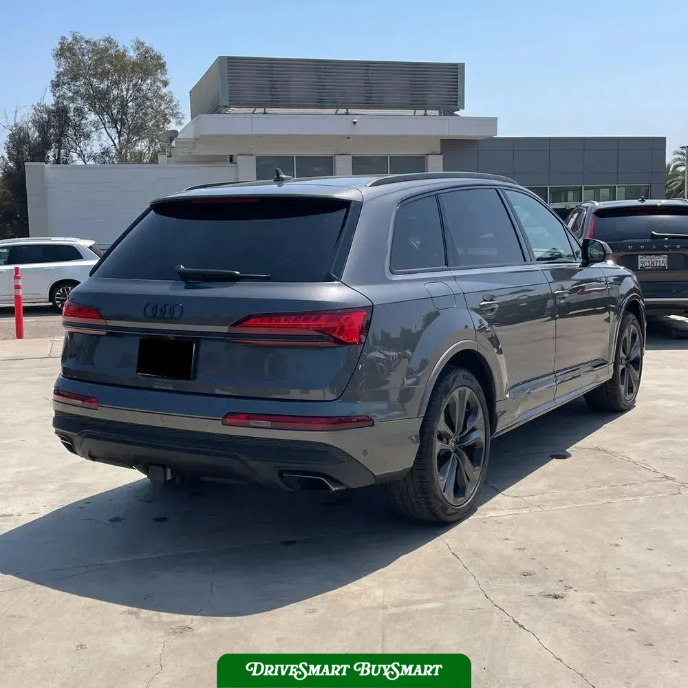 2025 Audi Q7 Premium Plus 55