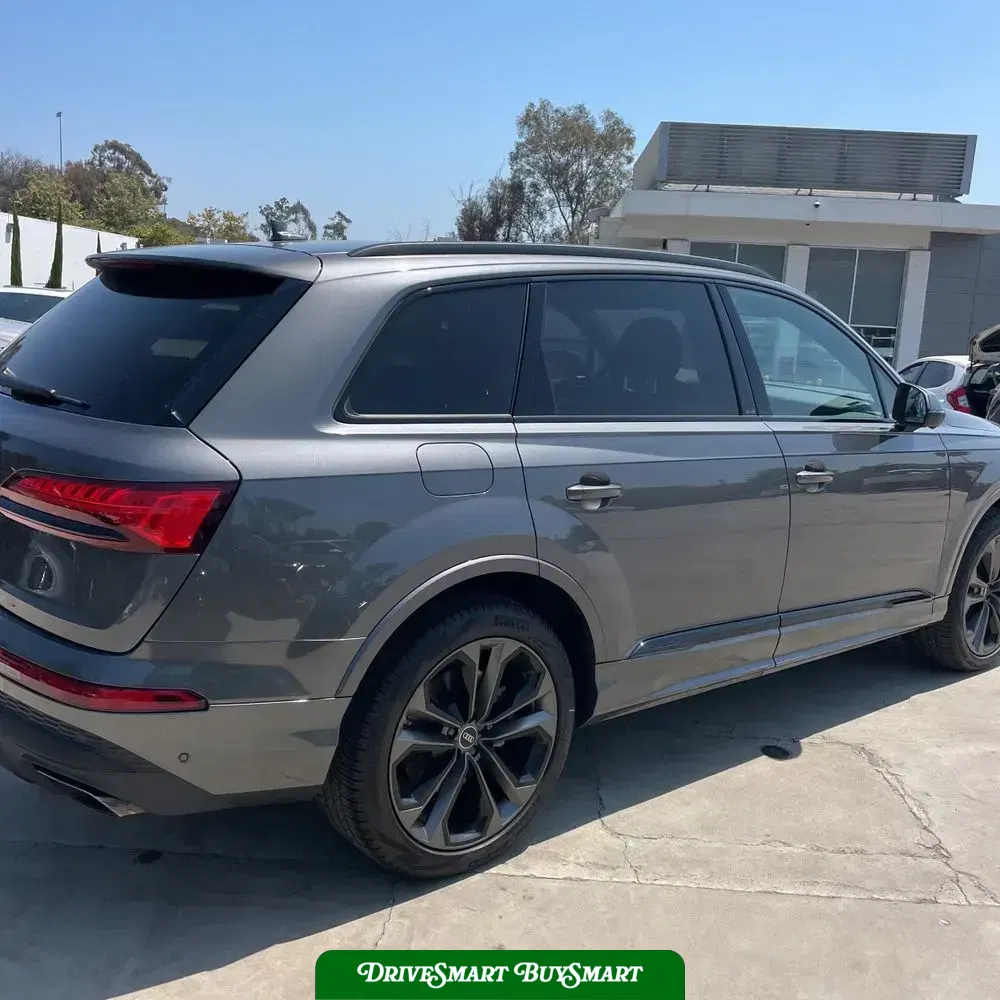 2025 Audi Q7 Premium Plus 55
