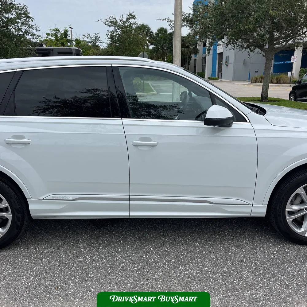 2025 Audi Q7 Premium Plus 55