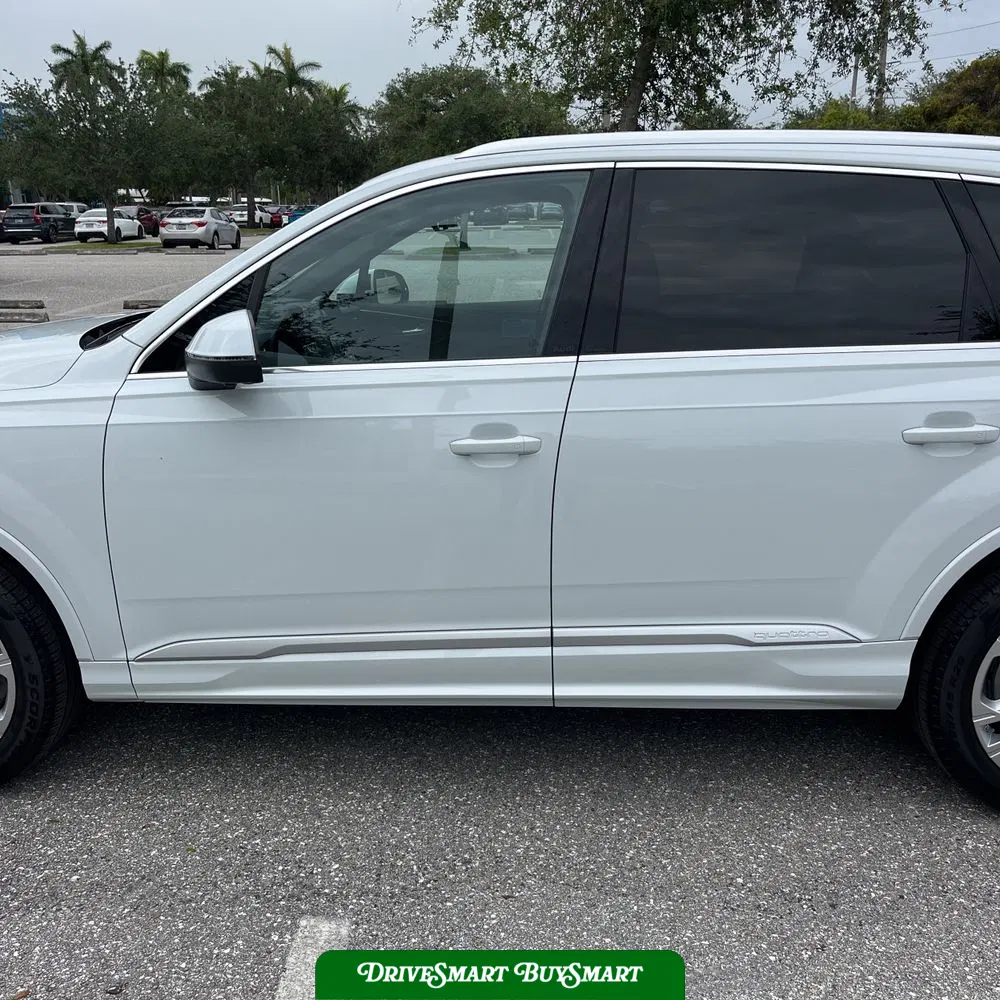 2025 Audi Q7 Premium Plus 55