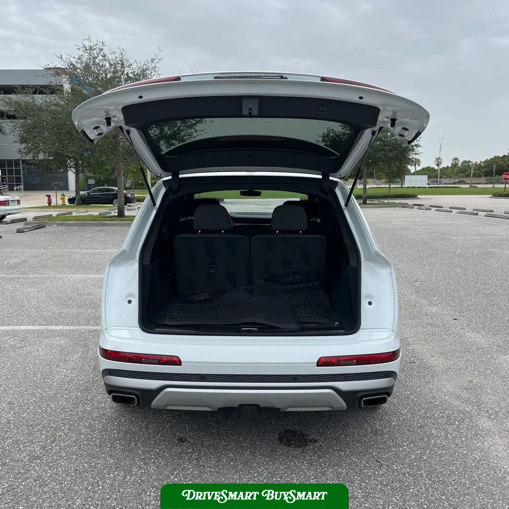 2025 Audi Q7 Premium Plus 55