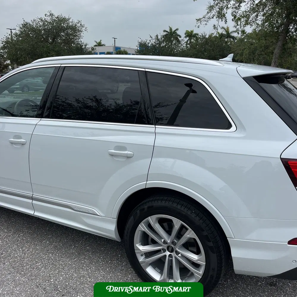2025 Audi Q7 Premium Plus 55