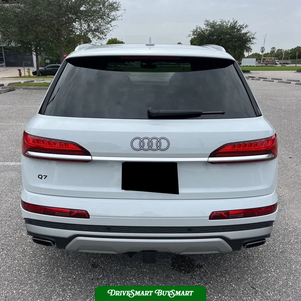 2025 Audi Q7 Premium Plus 55