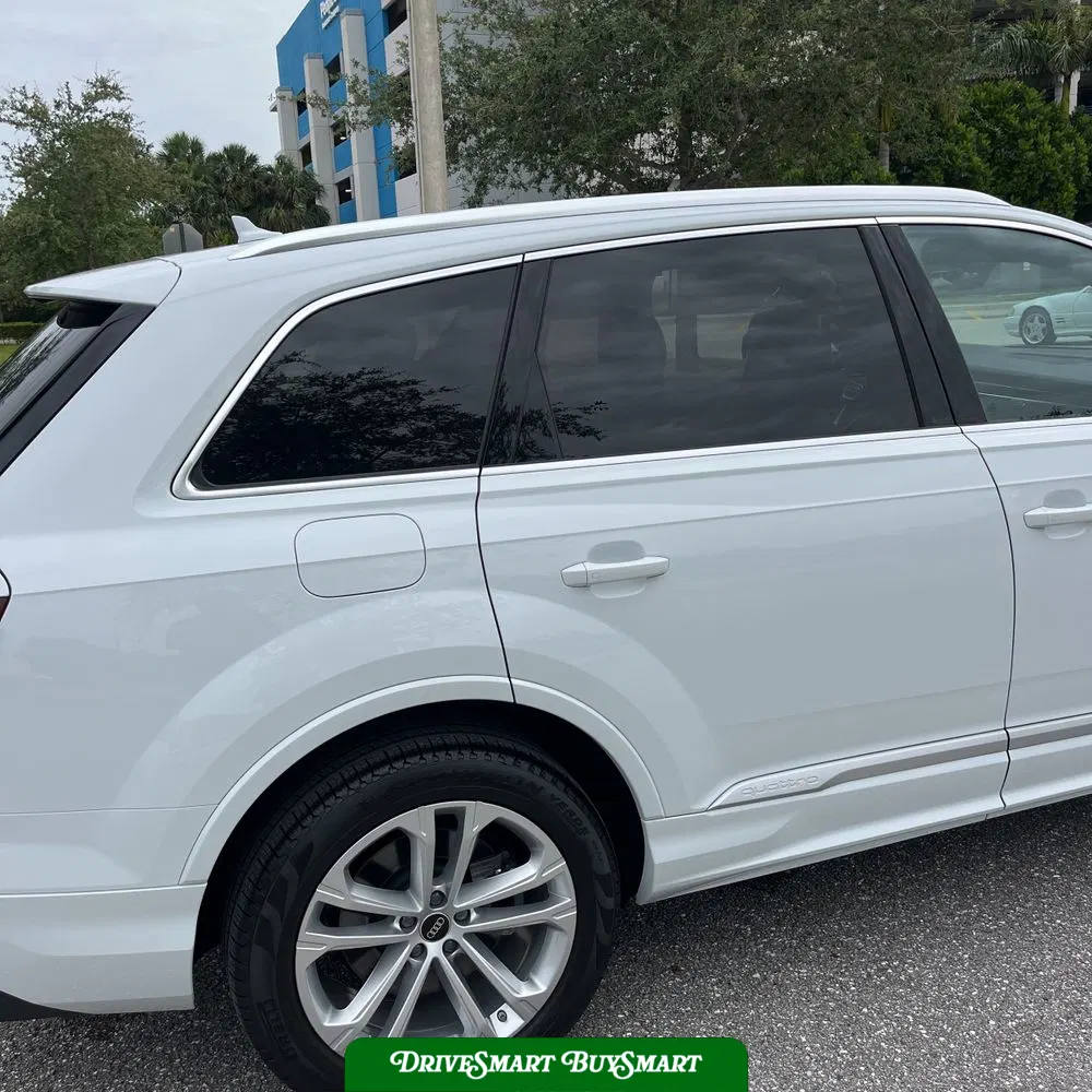 2025 Audi Q7 Premium Plus 55