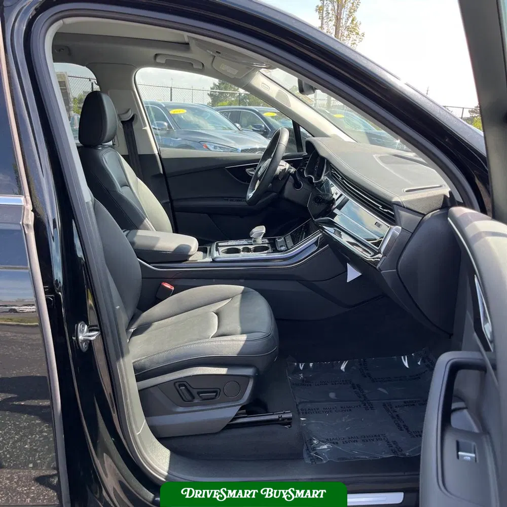 2024 Audi Q7 Premium Plus 55