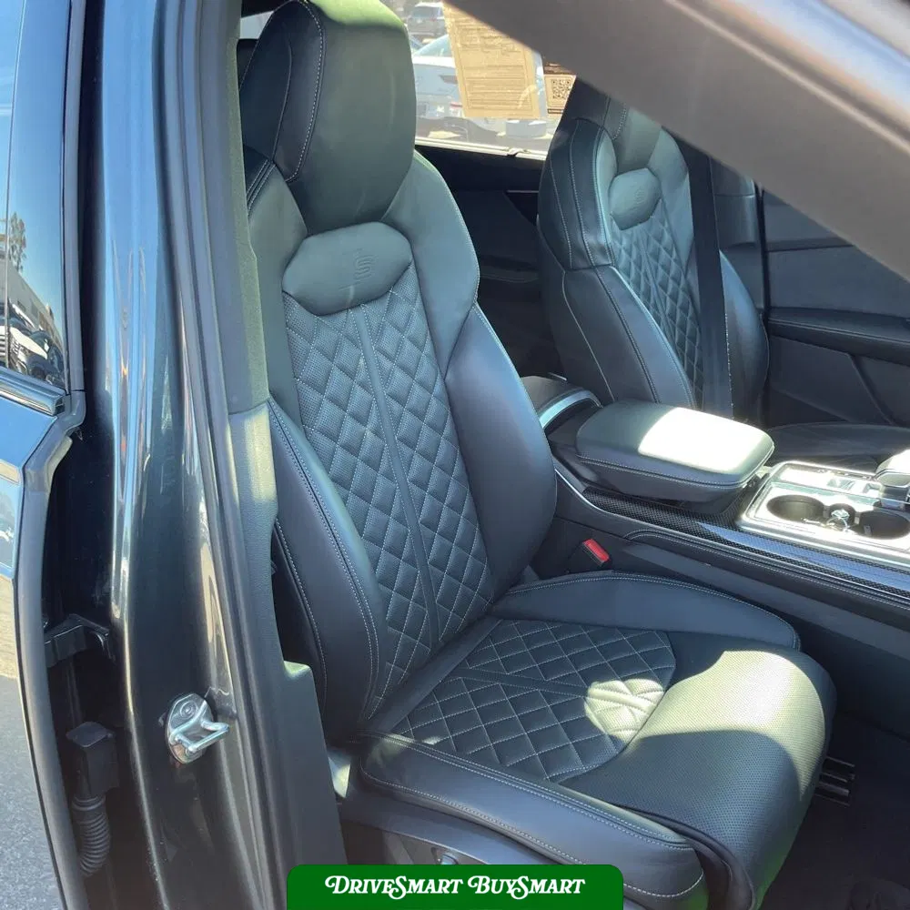 2023 Audi SQ7 Prestige