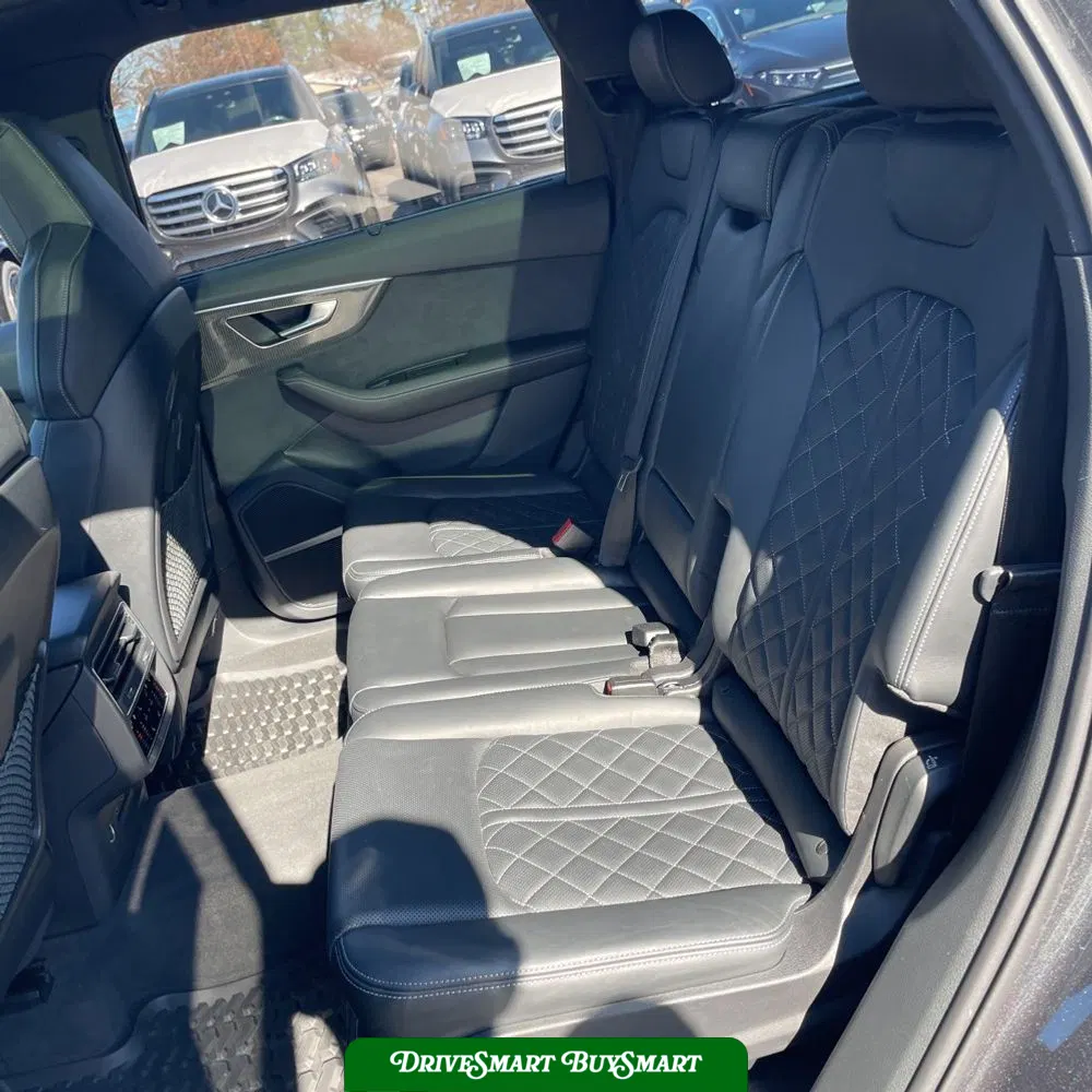 2023 Audi SQ7 Prestige