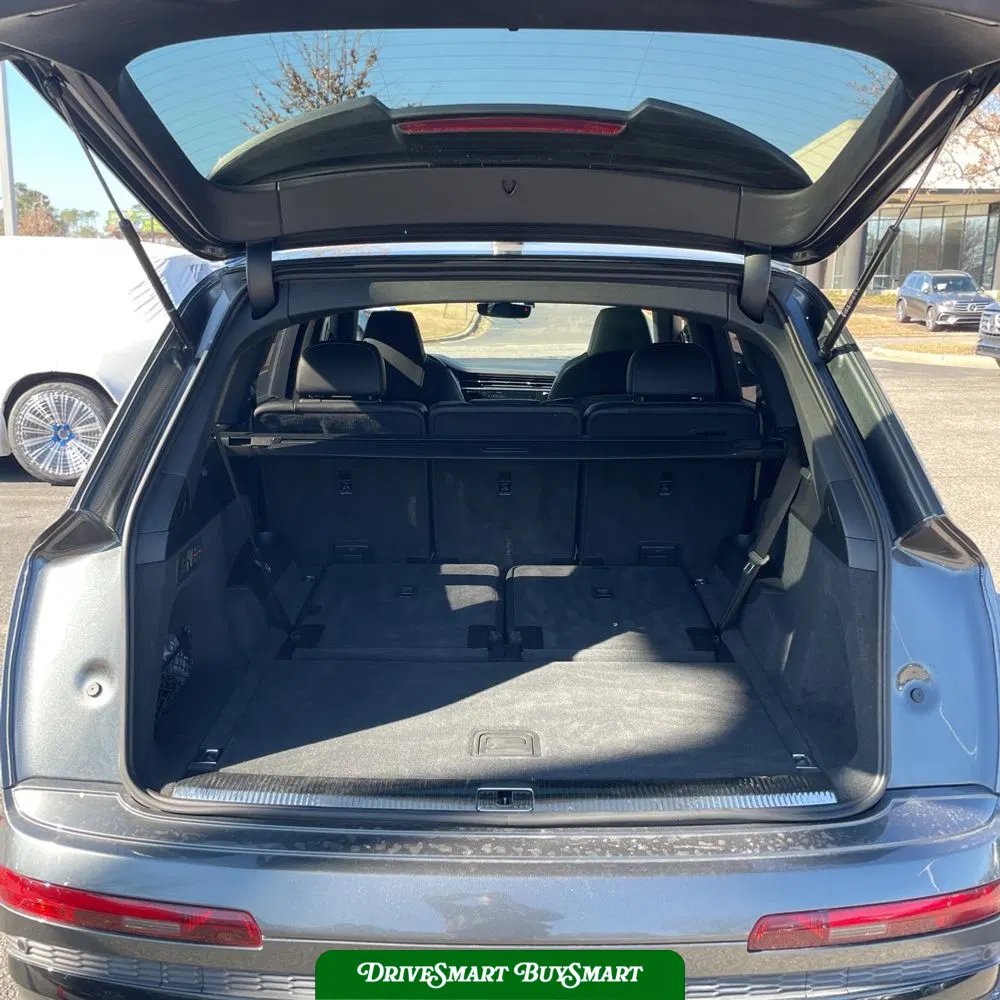 2023 Audi SQ7 Prestige