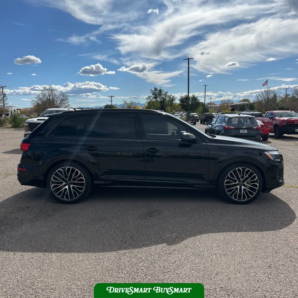 2025 Audi SQ7 Prestige
